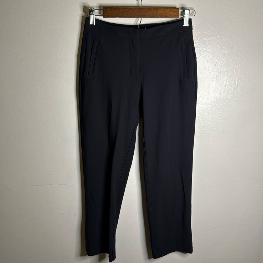 Lululemon On The Move Lightweight Pant 23”